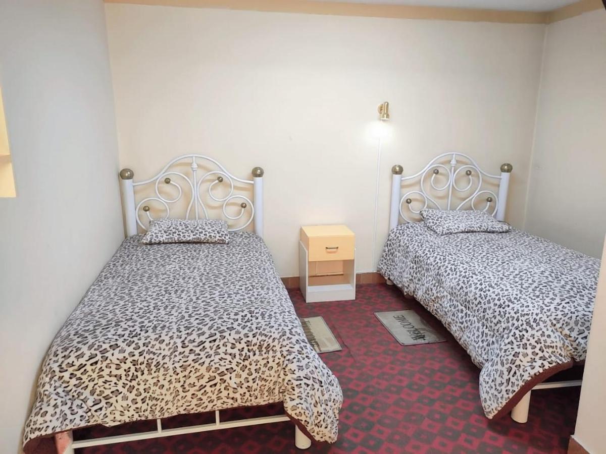 Hostal La Realeza Потосі Екстер'єр фото