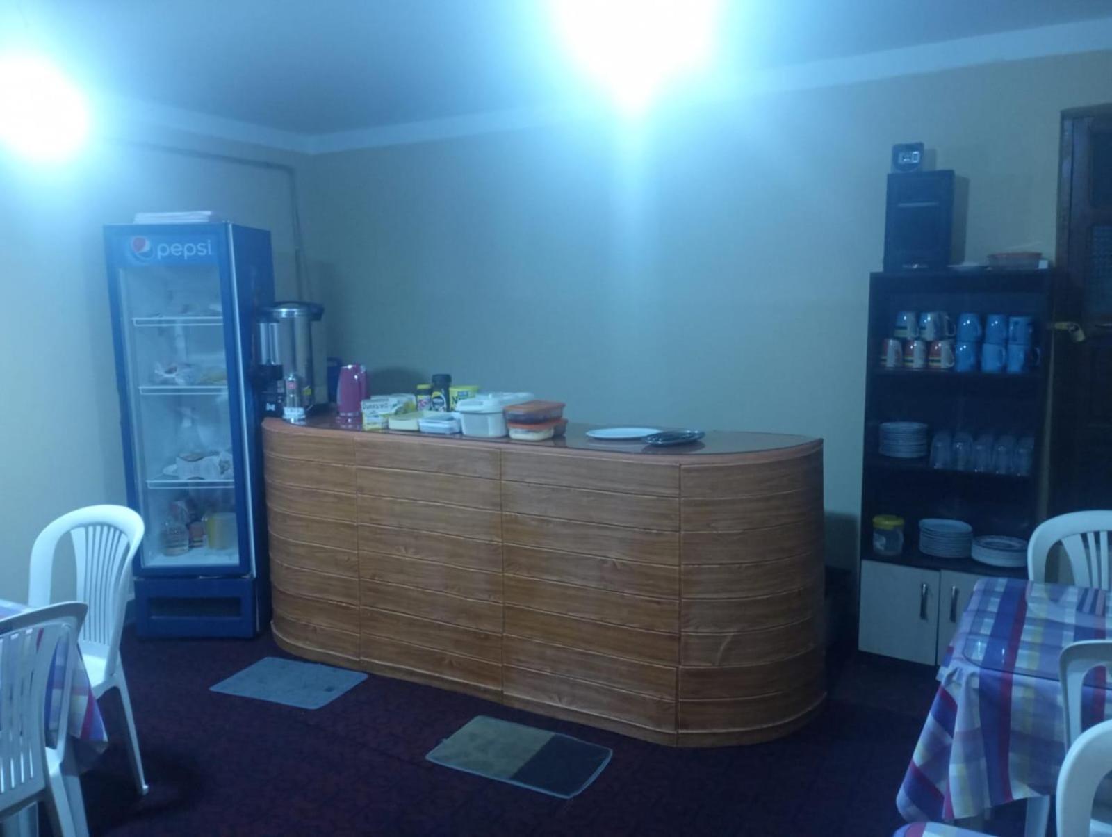 Hostal La Realeza Потосі Екстер'єр фото